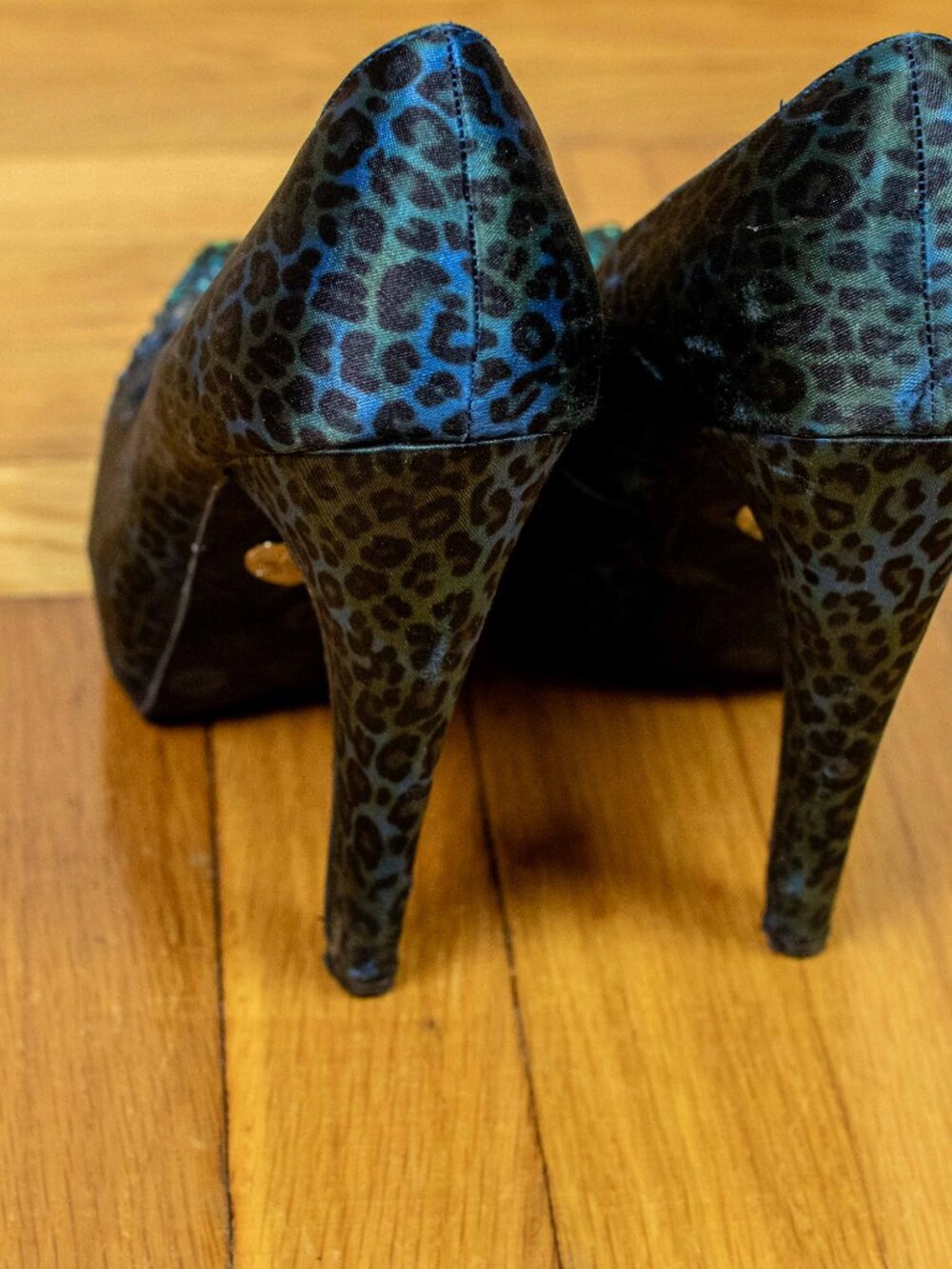Betsey Johnson Platform Leopard Heels - Picture 3 of 4